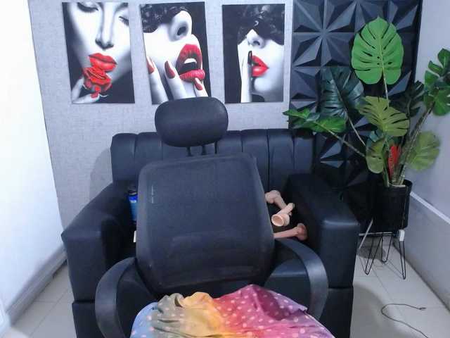 Valentina-mature