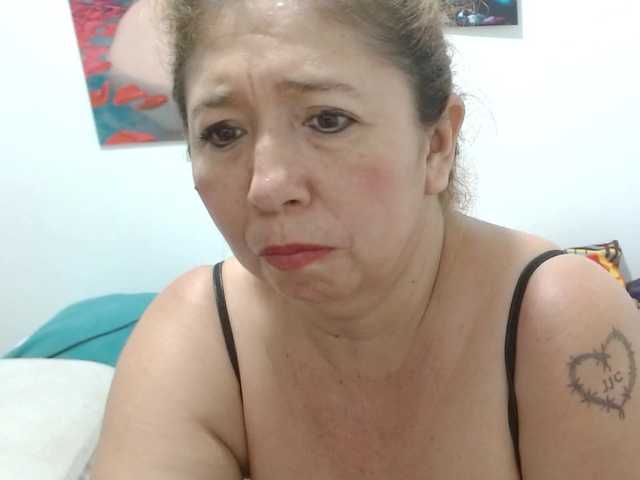 Valentina-mature live cam