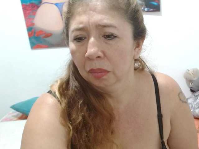 Valentina-mature live cam on BongaCams