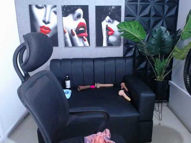 Valentina-mature