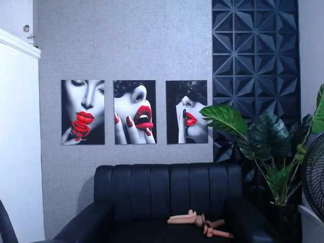 Valentina-mature