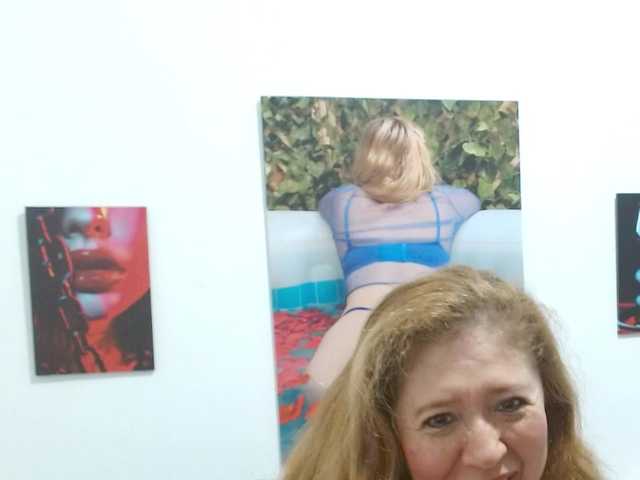 Valentina-mature live cam on BongaCams