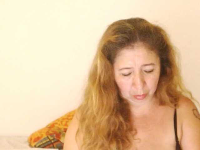 Valentina-mature live cam on BongaCams