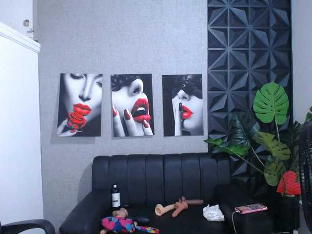 Valentina-mature live cam on BongaCams