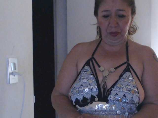 Valentina-mature live cam on BongaCams
