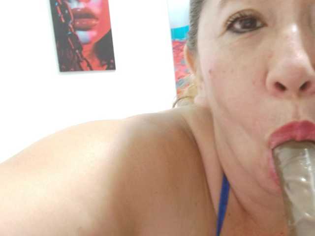Valentina-mature live cam on BongaCams