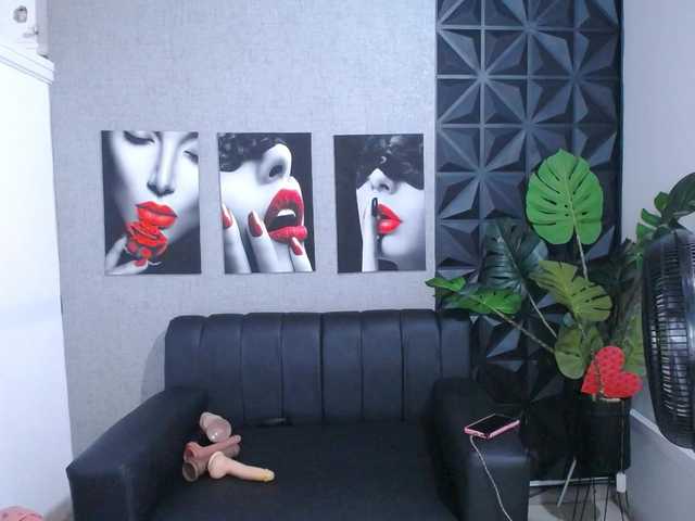 Valentina-mature live cam on BongaCams