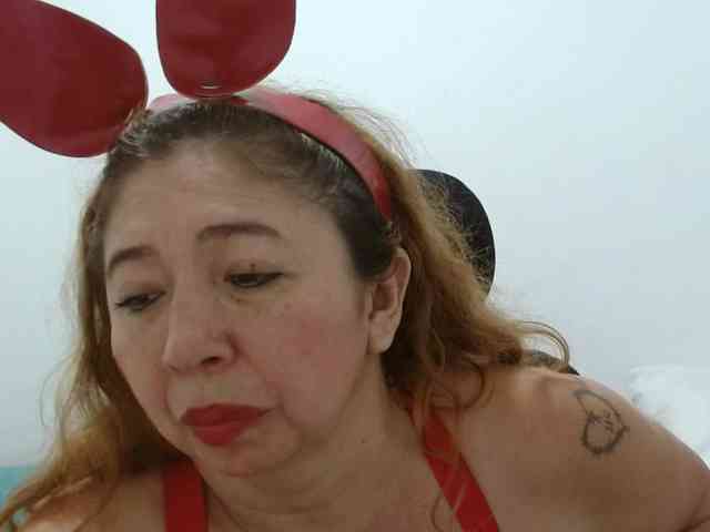 Valentina-mature webcam