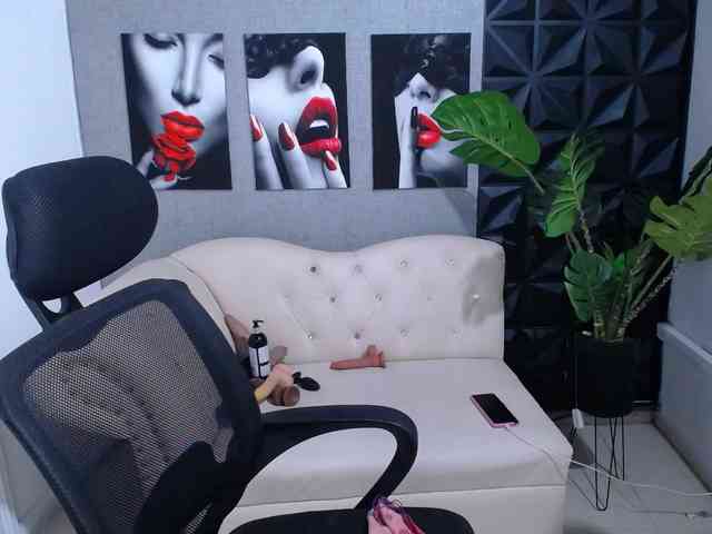 Valentina-mature webcam