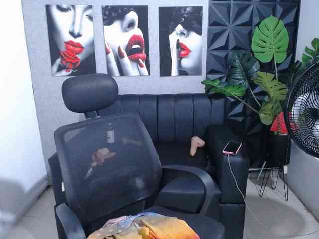 Valentina-mature webcam