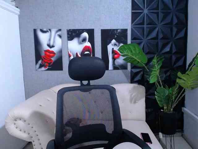 Valentina-mature webcam