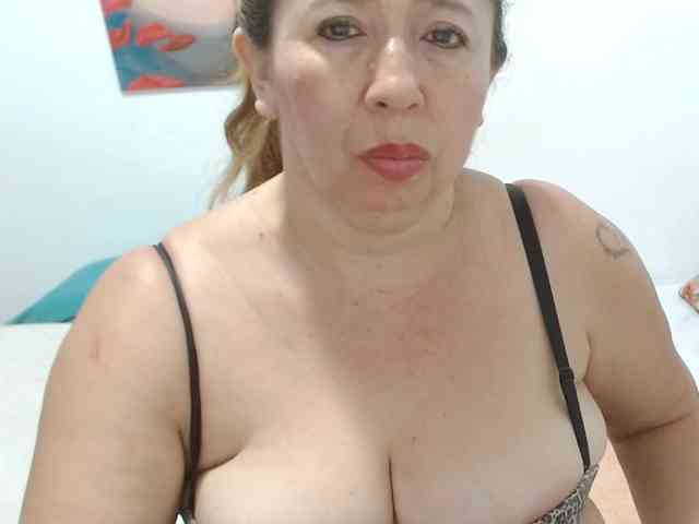 Valentina-mature