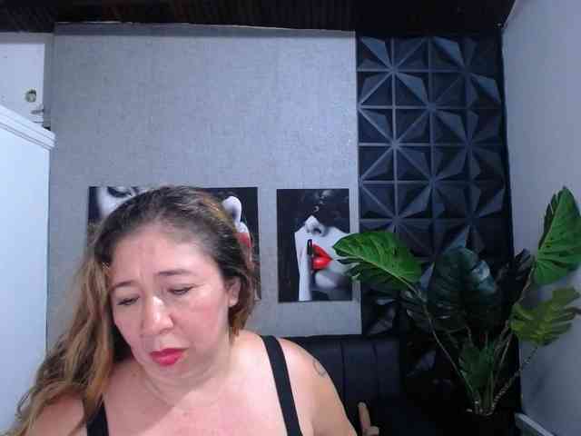 Valentina-mature