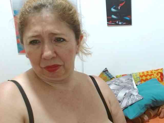 Valentina-mature webcam