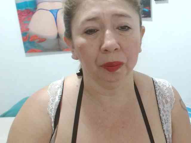 Valentina-mature webcam
