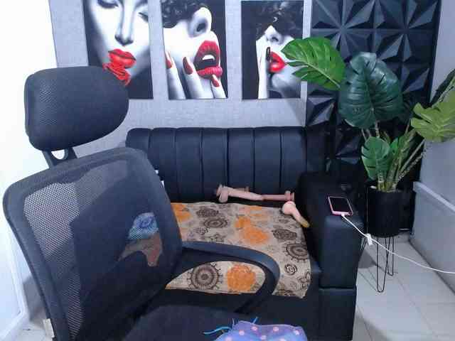 Valentina-mature webcam