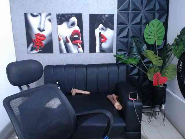 Valentina-mature webcam