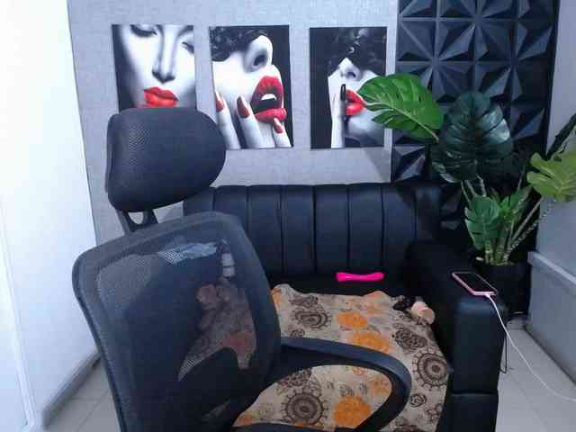 Valentina-mature webcam