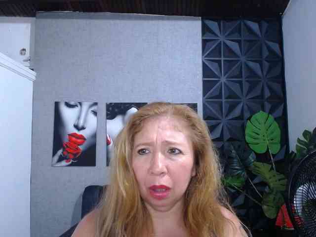Valentina-mature webcam