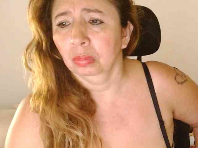 Valentina-mature