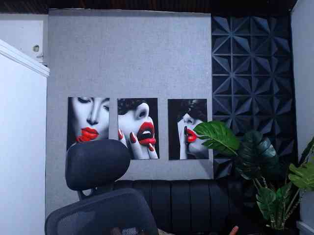 Valentina-mature webcam