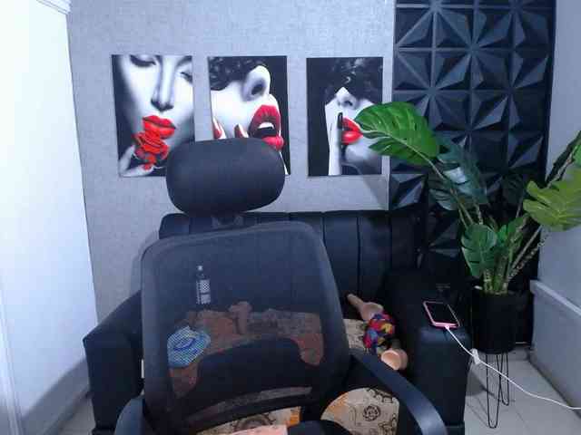 Valentina-mature webcam