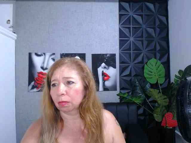 Valentina-mature