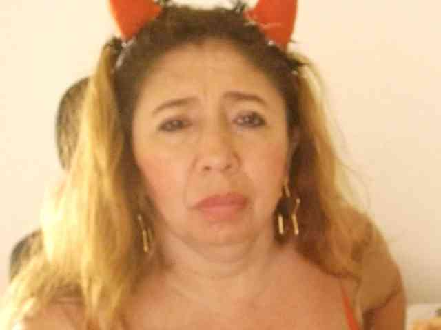 Valentina-mature