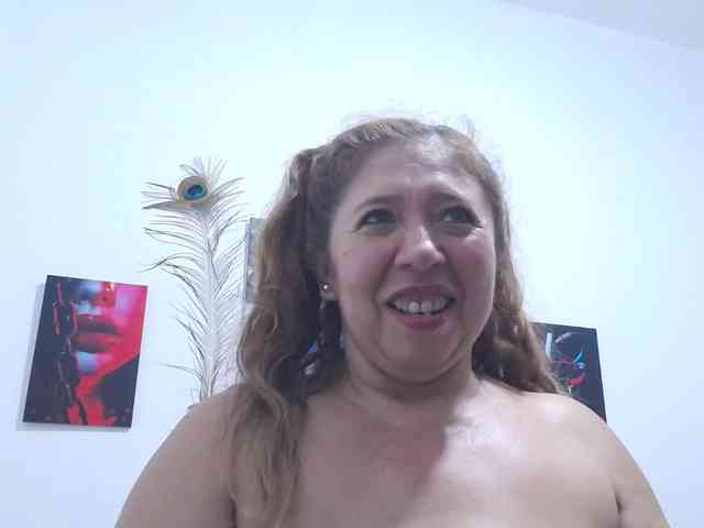 Valentina-mature