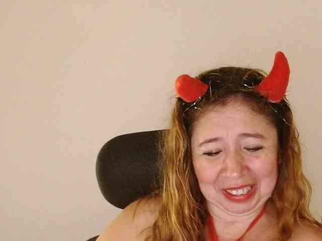 Valentina-mature webcam