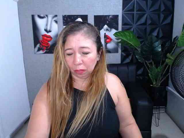 Valentina-mature webcam