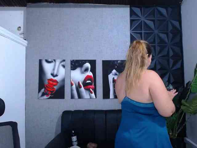 Valentina-mature webcam