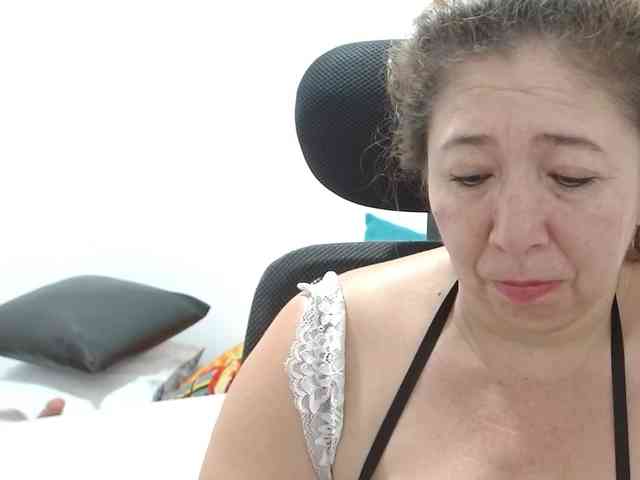 Valentina-mature