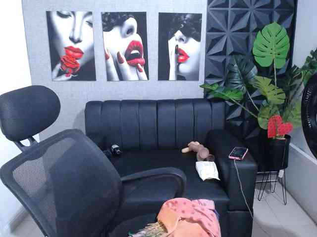 Valentina-mature webcam
