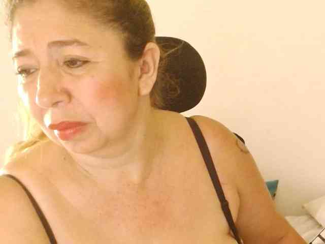 Valentina-mature