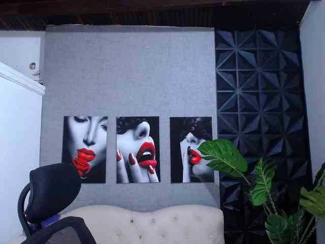 Valentina-mature webcam