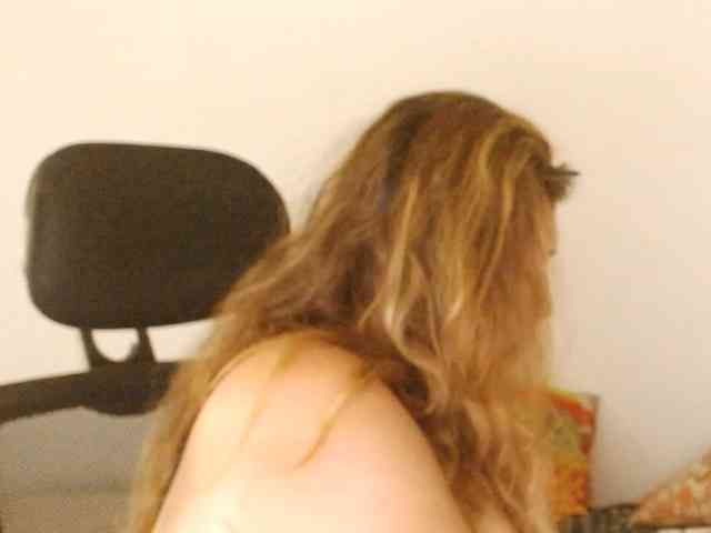 Valentina-mature
