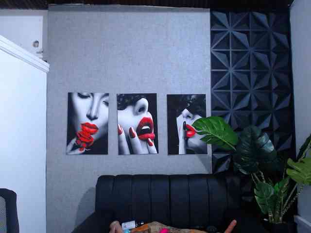 Valentina-mature webcam