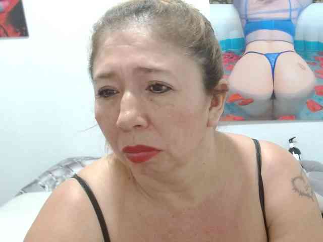 Valentina-mature webcam