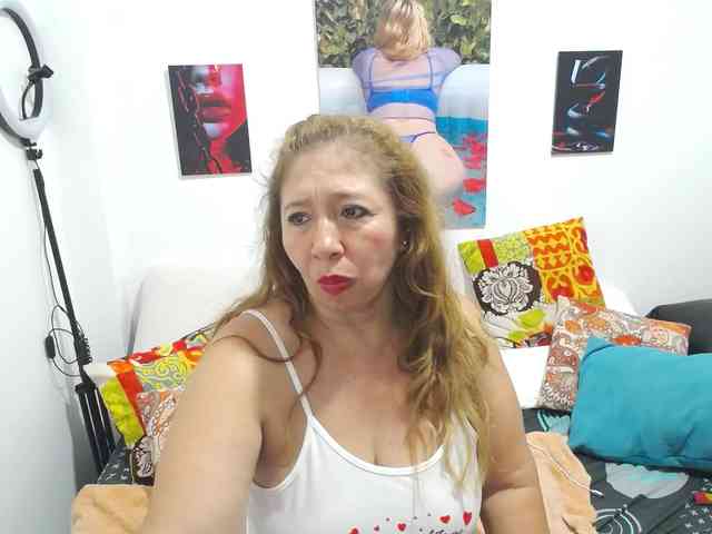Valentina-mature webcam