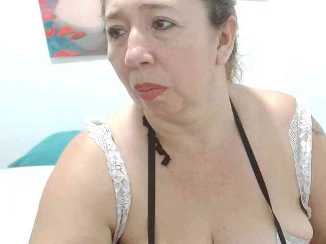 Valentina-mature