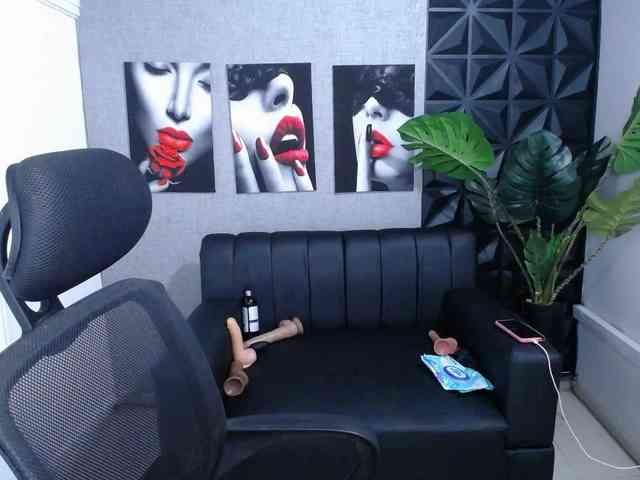 Valentina-mature webcam