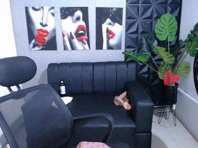 Valentina-mature webcam