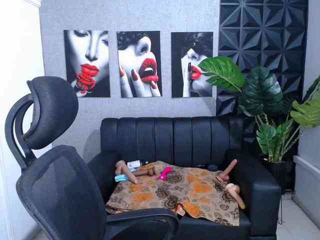 Valentina-mature webcam