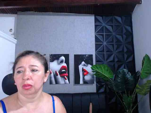 Valentina-mature webcam
