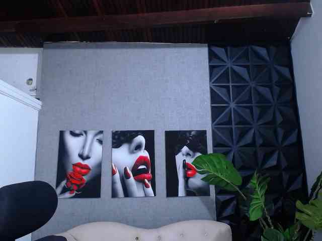 Valentina-mature webcam