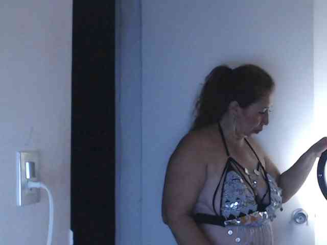 Valentina-mature