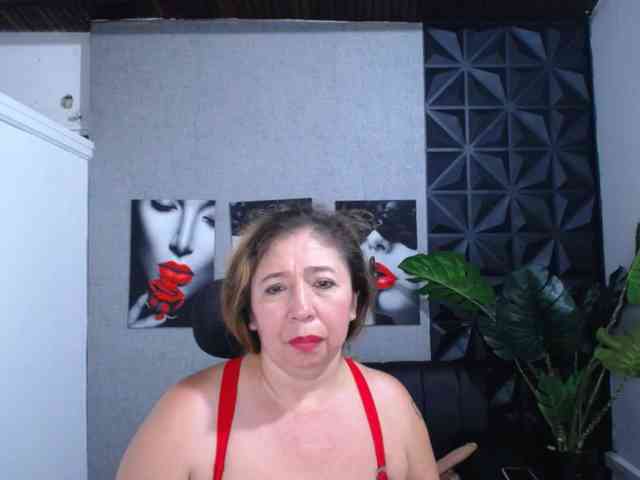 Valentina-mature webcam