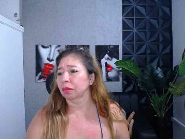 Valentina-mature webcam