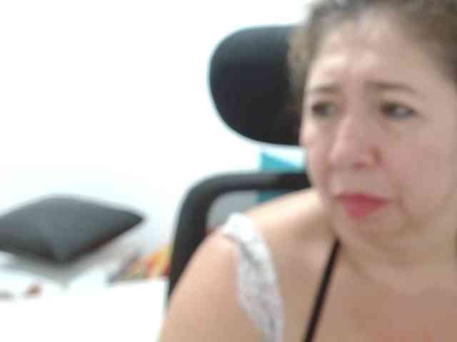 Valentina-mature webcam